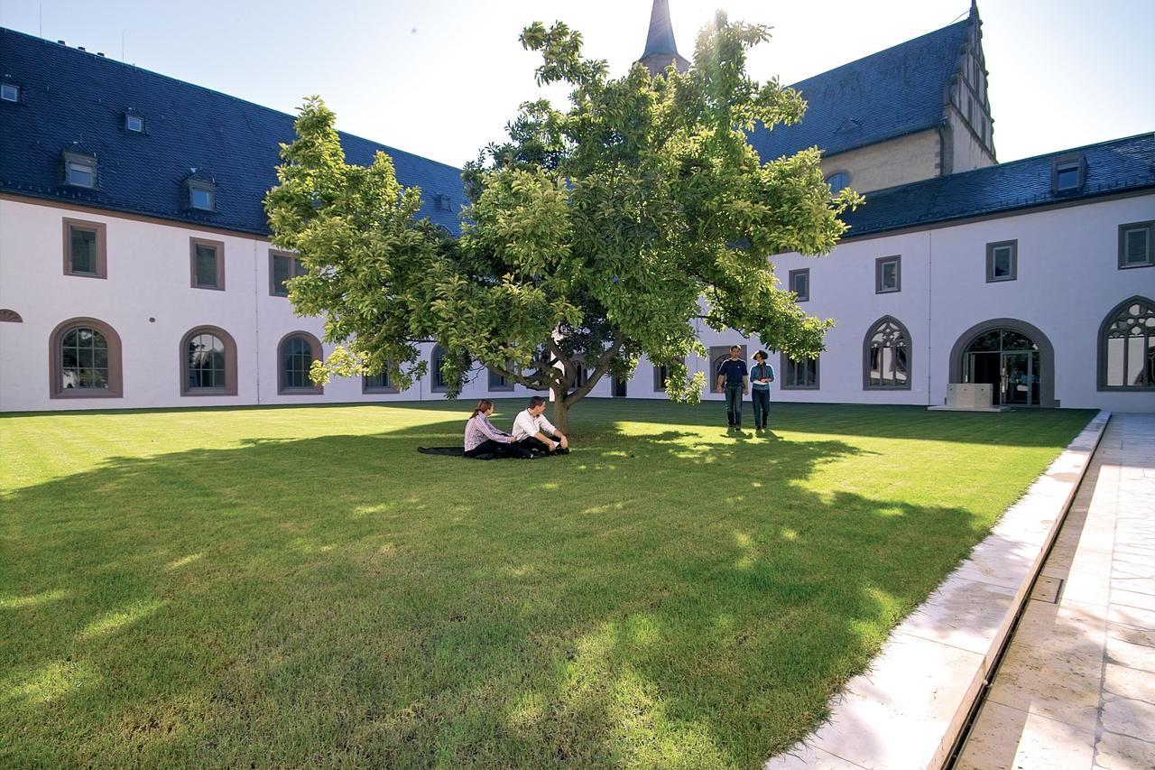 Tagungshaus Himmelspforten - Self Check-In Вюрцбург Экстерьер фото